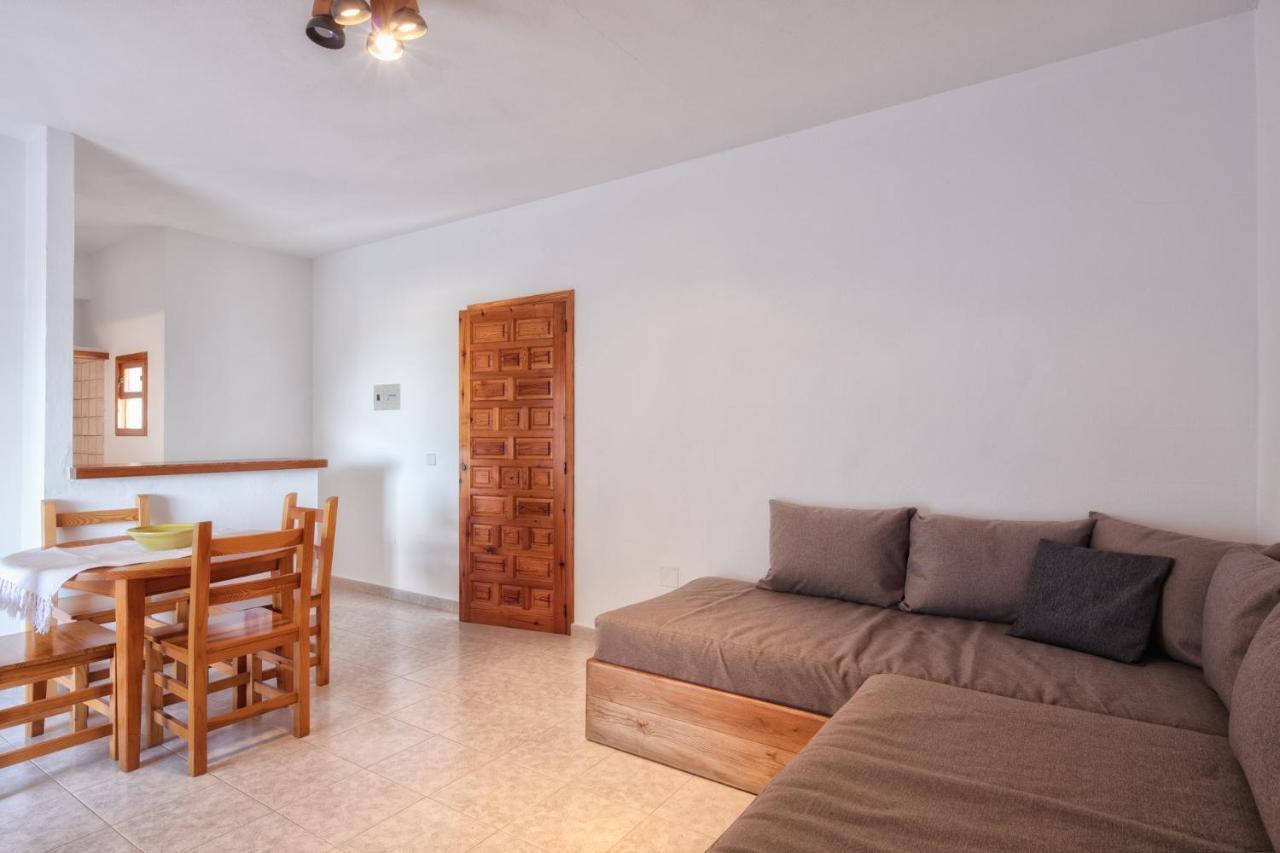 Alojamientos Turisticos Cardona - Apartamento 1 Hab. Standart Es Pujols Esterno foto