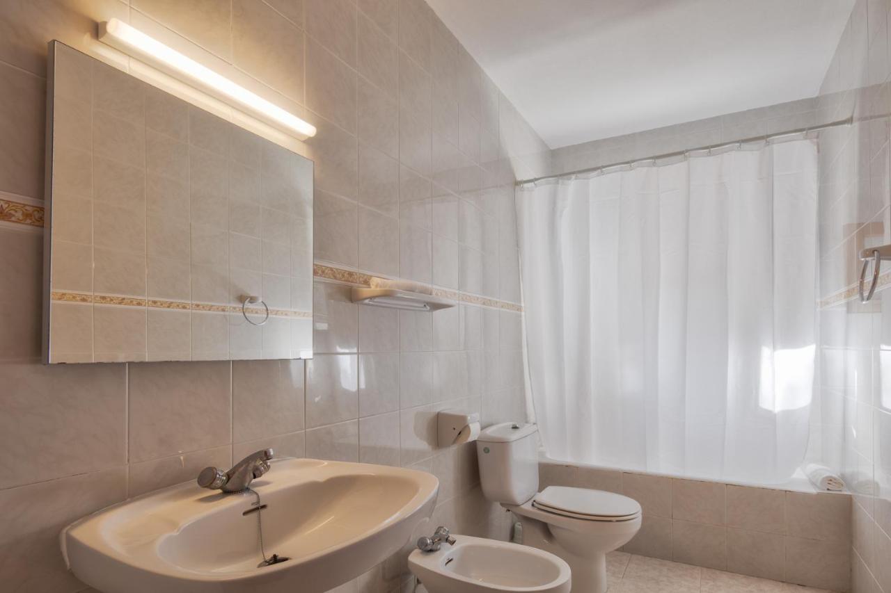 Alojamientos Turisticos Cardona - Apartamento 1 Hab. Standart Es Pujols Esterno foto